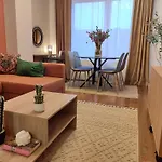 Apartment Terracotta Oasis *